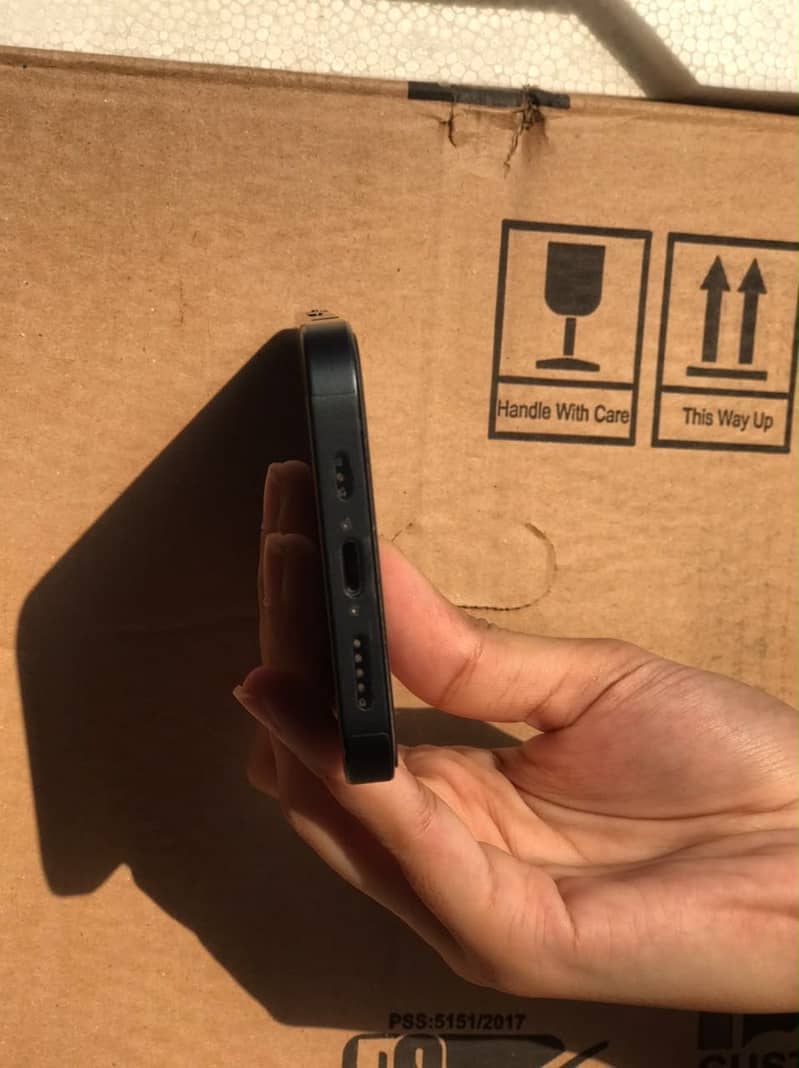Apple iPhone 14 3