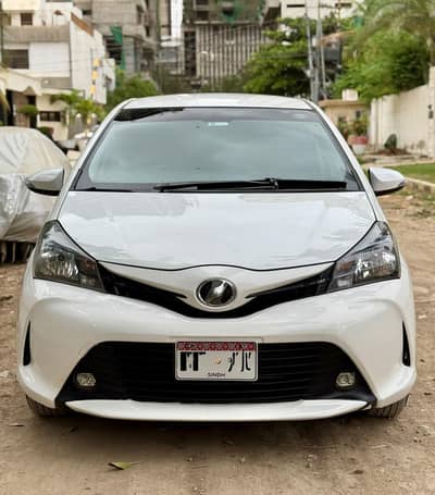 Toyota Vitz 2015