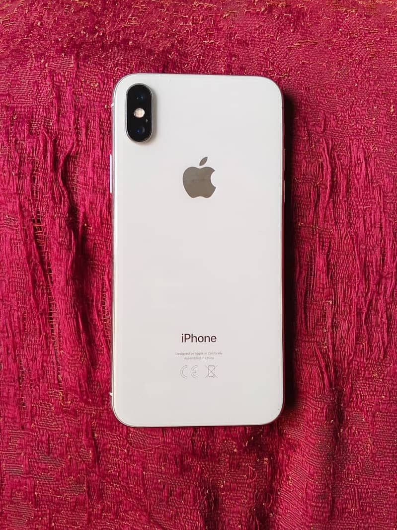 Apple iPhone X 4