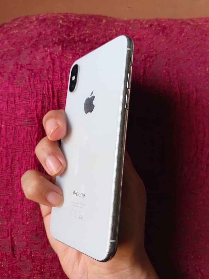 Apple iPhone X 5