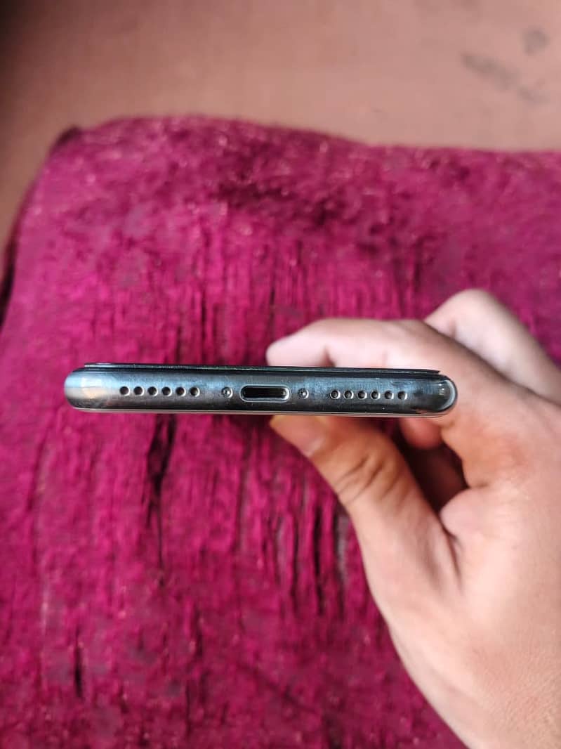 Apple iPhone X 7