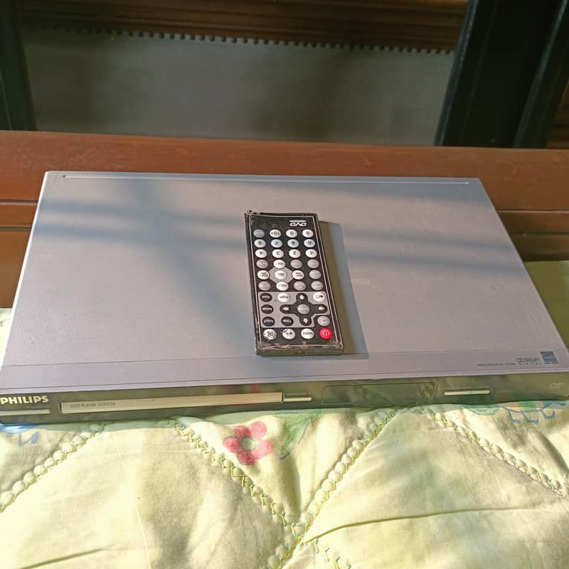 DVD Player with multiple functions 9