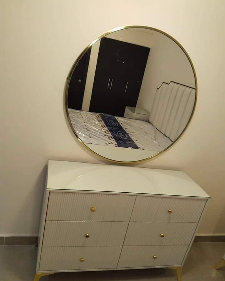 bed wardrobe and dressing table 2