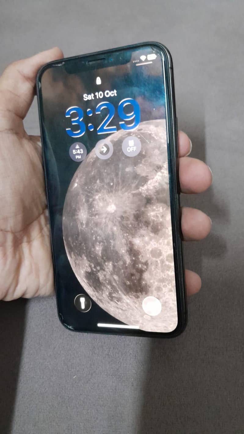 Apple iPhone 11 Pro 1
