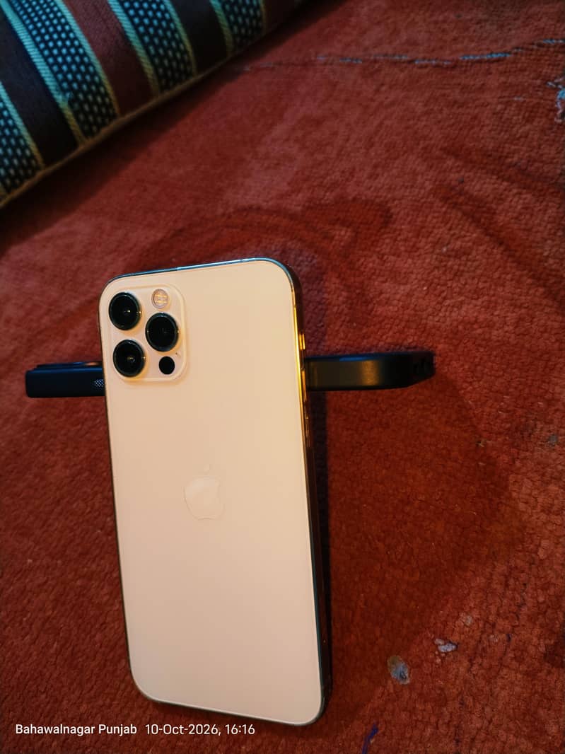 Apple iPhone 12 Pro 1