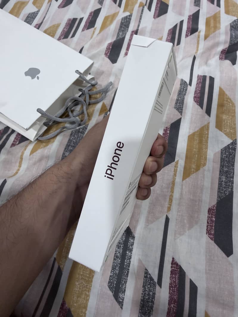 Apple iPhone 18 Pro Max 4