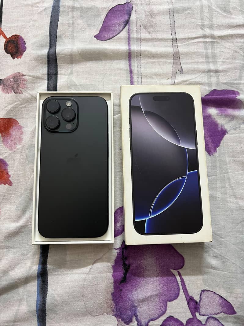 Apple iPhone 16 Pro Max 0