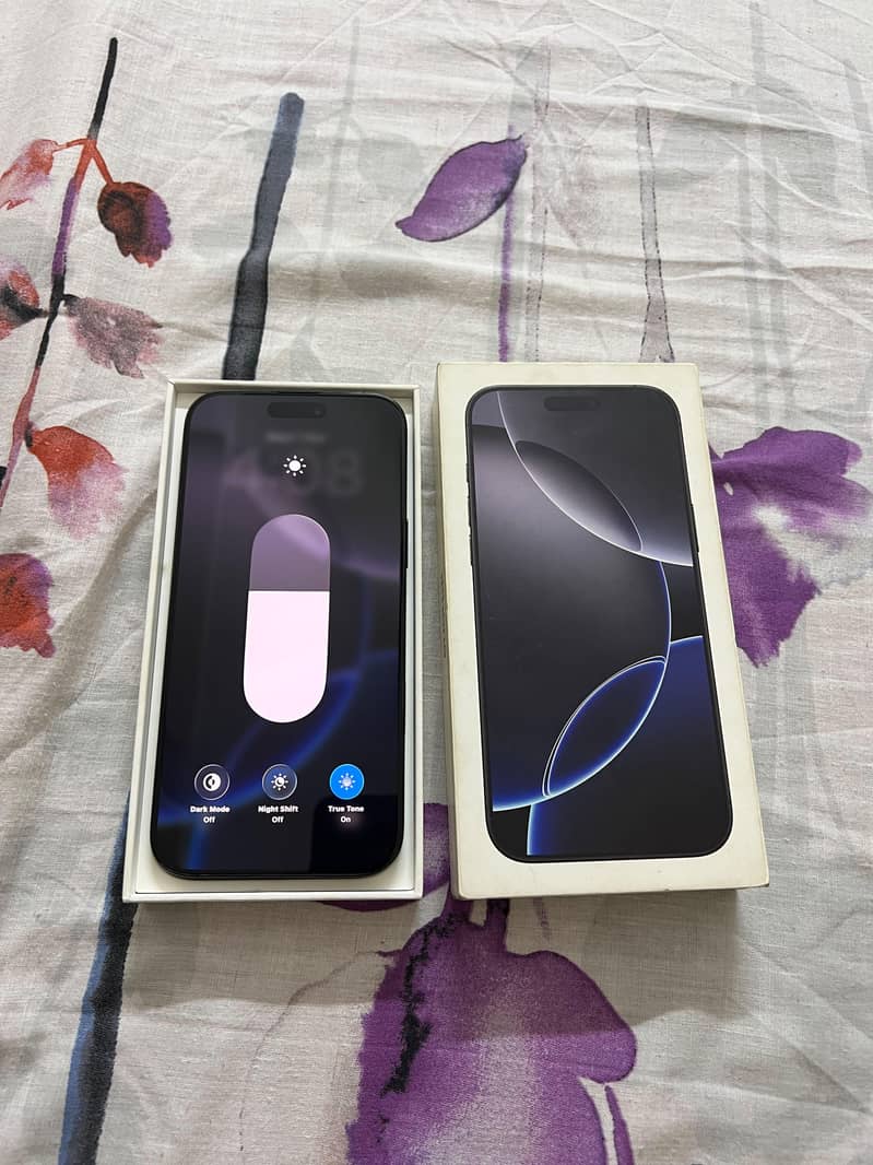 Apple iPhone 16 Pro Max 6