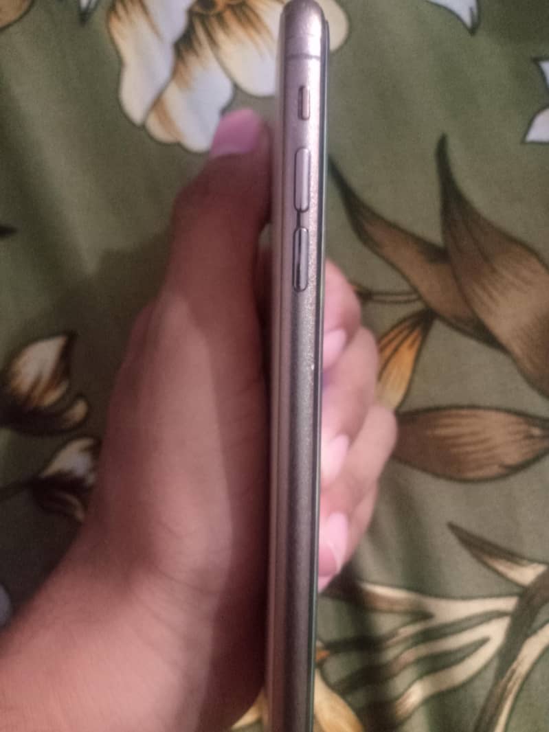 Apple iPhone Other Model 4