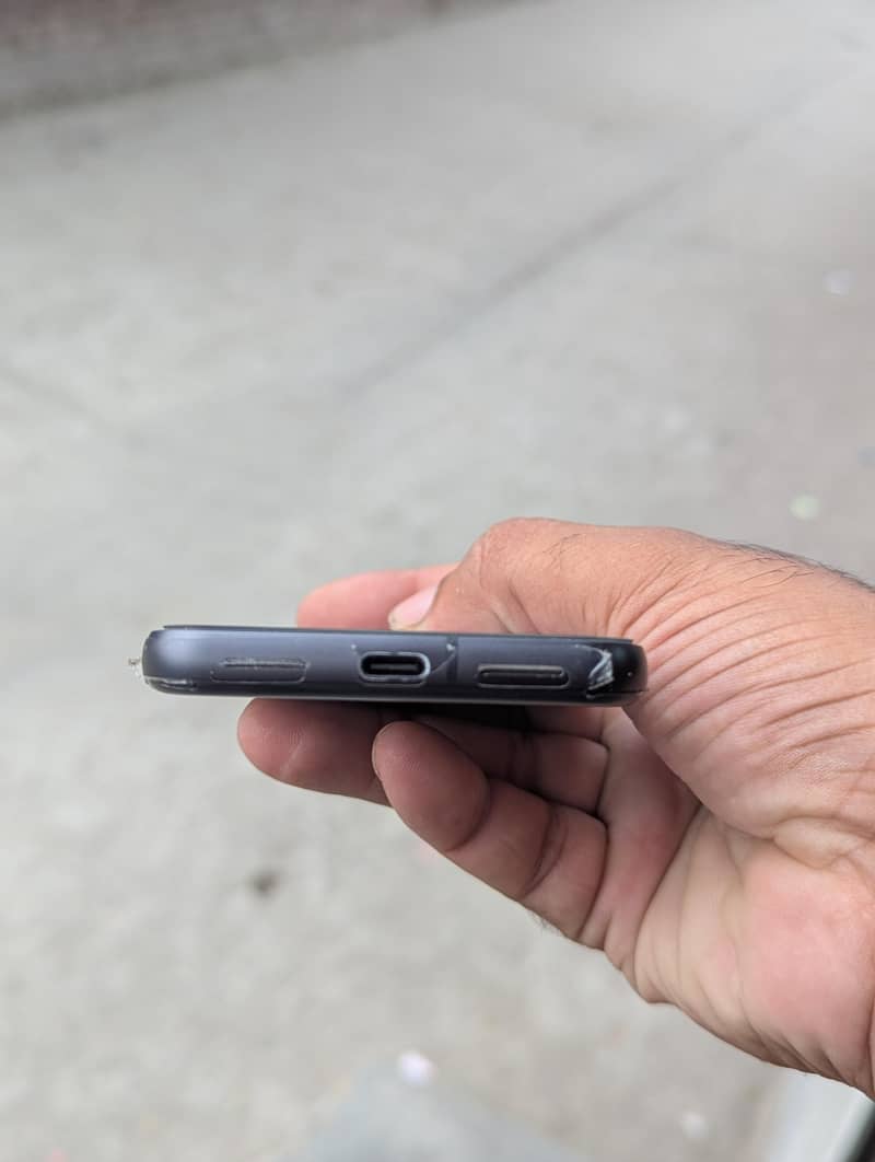 Google Pixel 8 3
