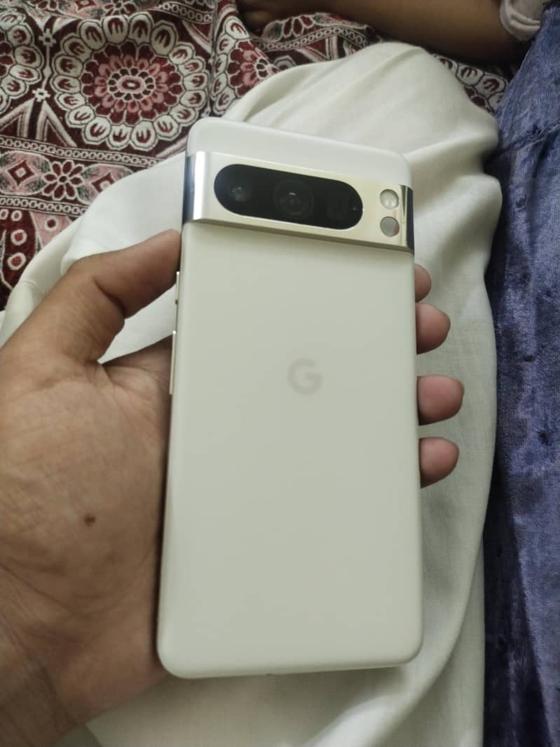 Google Pixel 8 Pro 0
