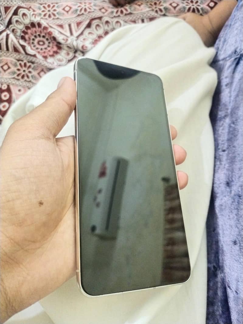 Google Pixel 8 Pro 3