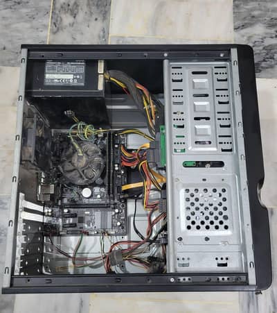 I5 4590 With 16GB RAM (Read Description)