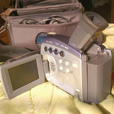 Canon Mini Digital Video Camcorder MV700