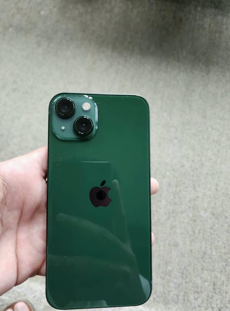 Apple iPhone 13 0