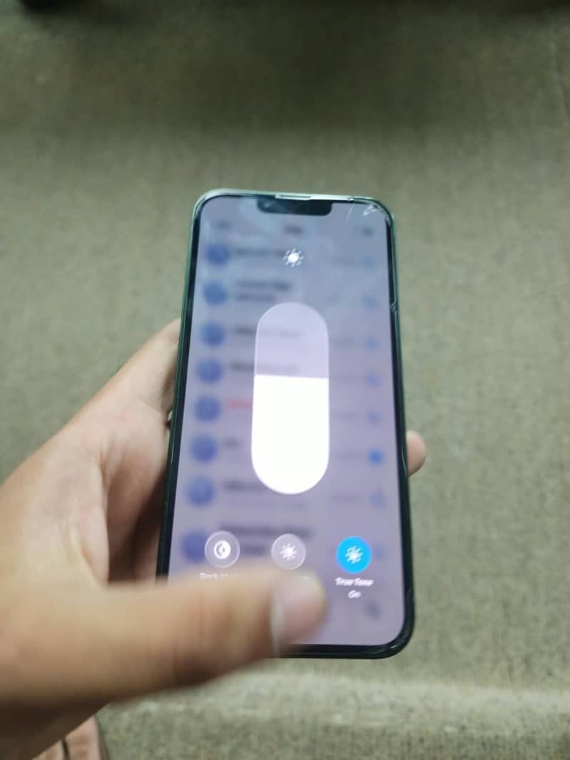 Apple iPhone 13 6