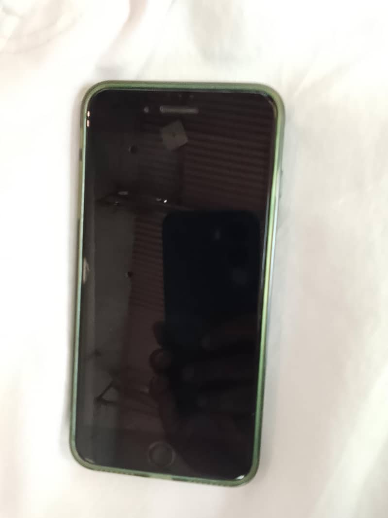 Apple iPhone 7 1