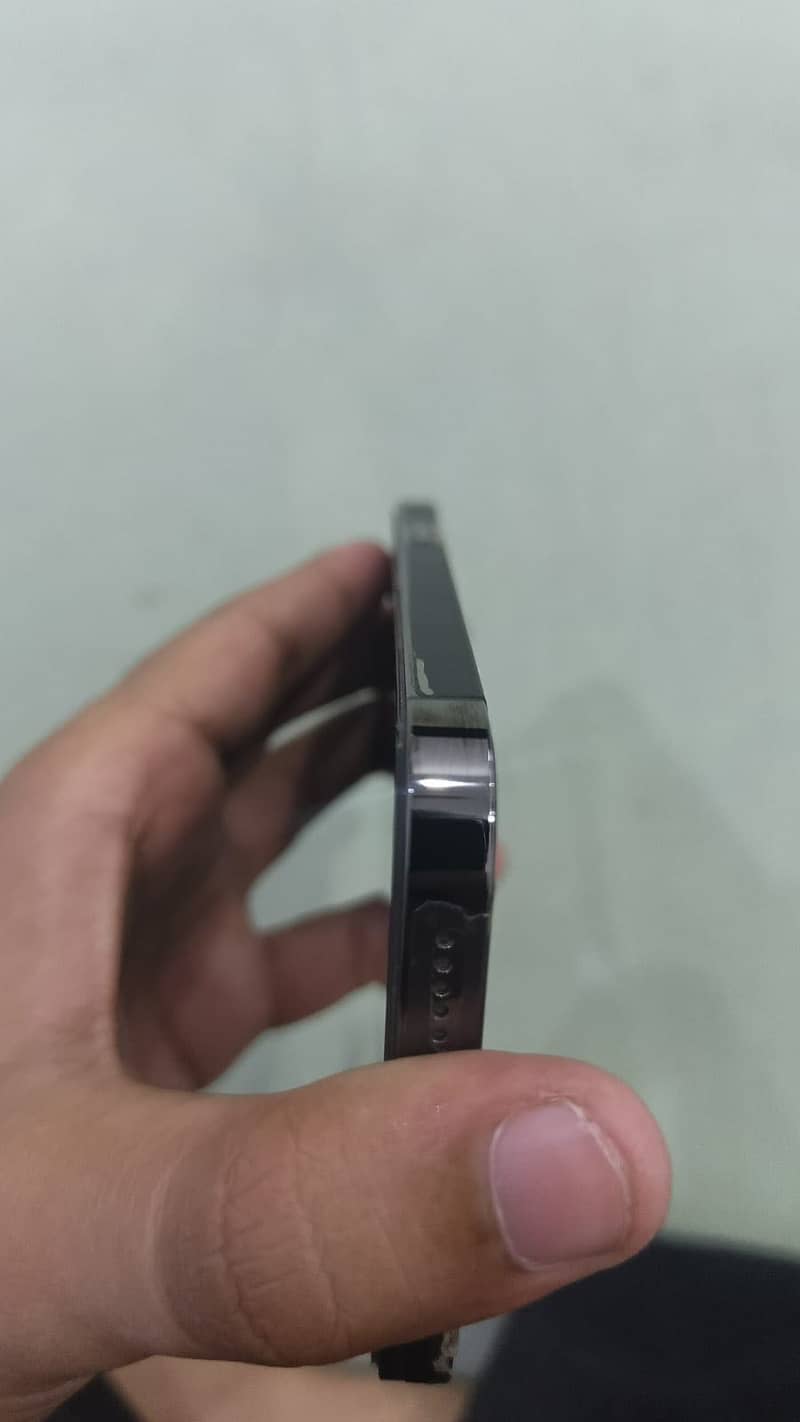 Apple iPhone 12 Pro 8