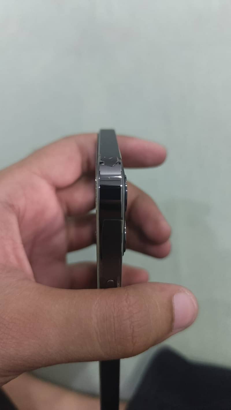 Apple iPhone 12 Pro 9