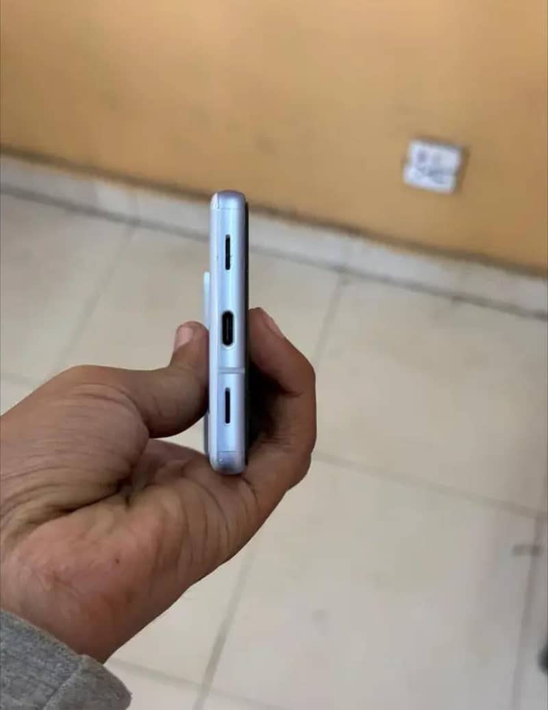 Google pixel 7A 1