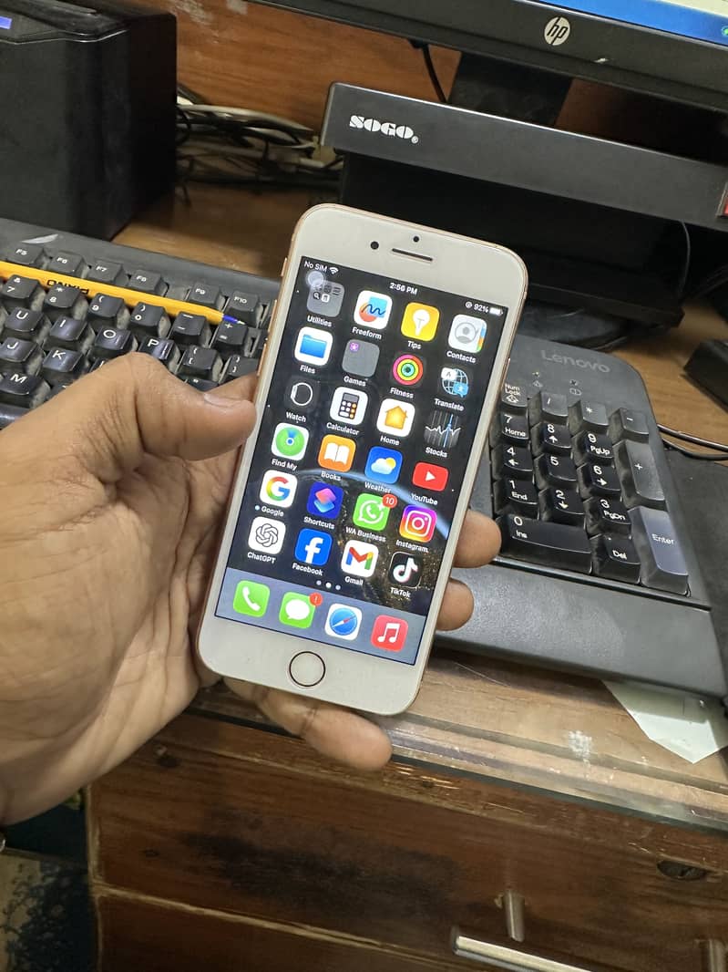 Apple iPhone 8 9