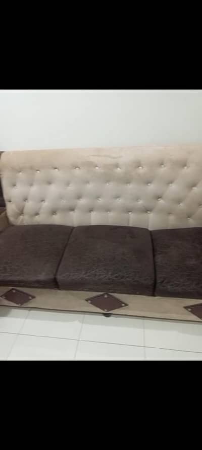 7 Seater Sofa sale 30,000 Price -