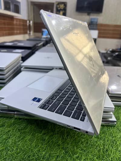hp 840 g10 i5 1345U GENERATIONS 16gb DDr5 Ram 512 nvme ssd A+ GRADE