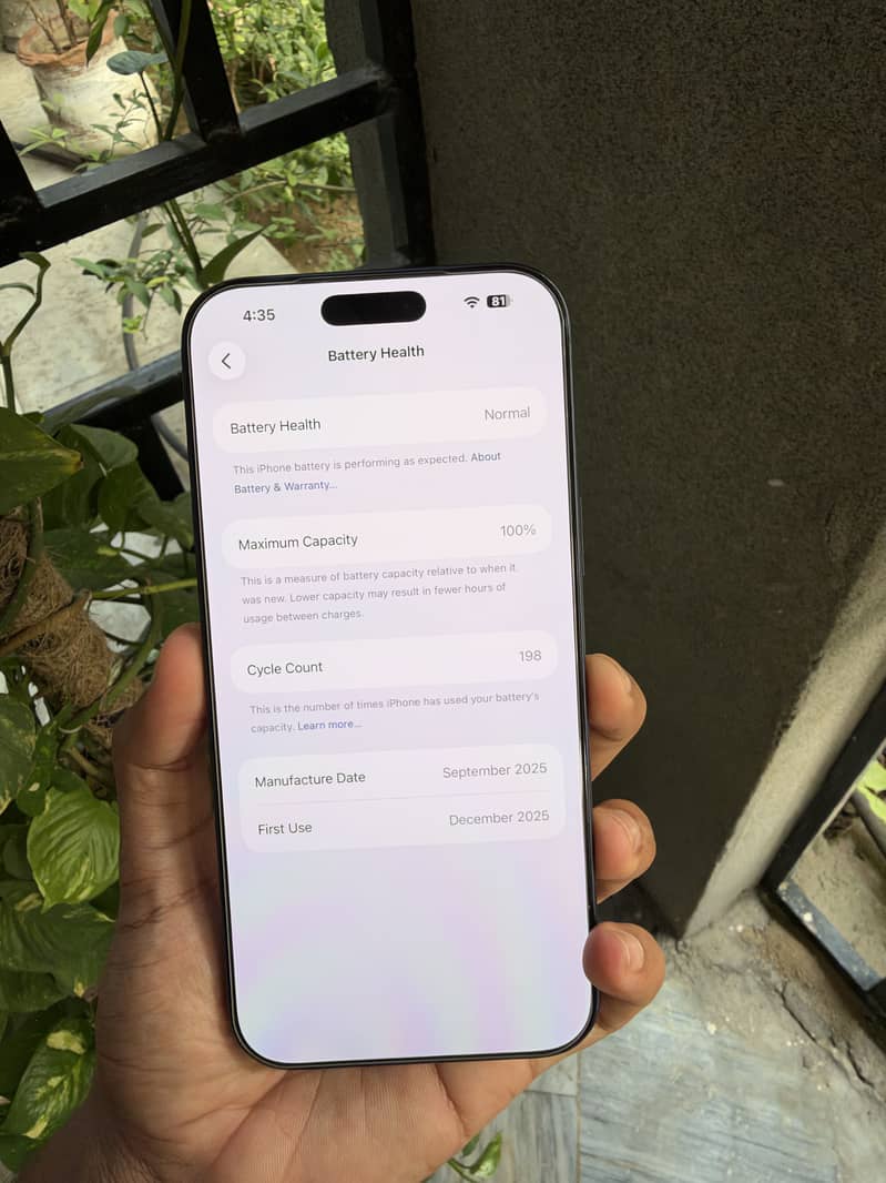 Apple iPhone 17 Pro Max 1