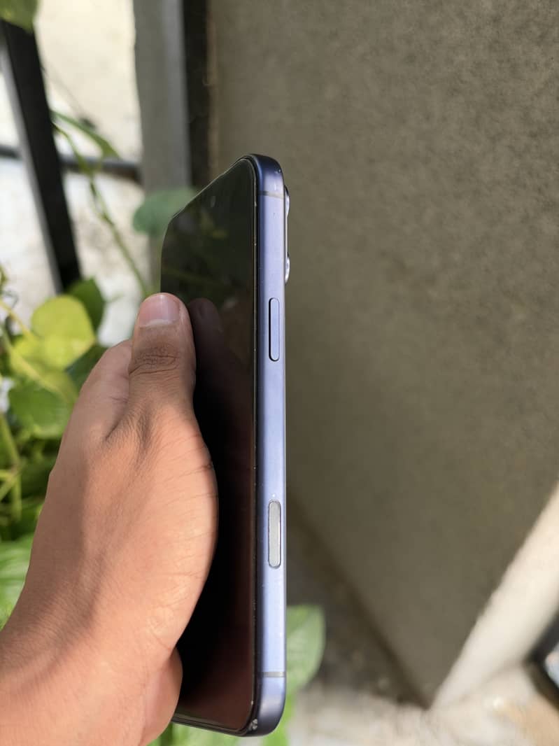 Apple iPhone 17 Pro Max 3