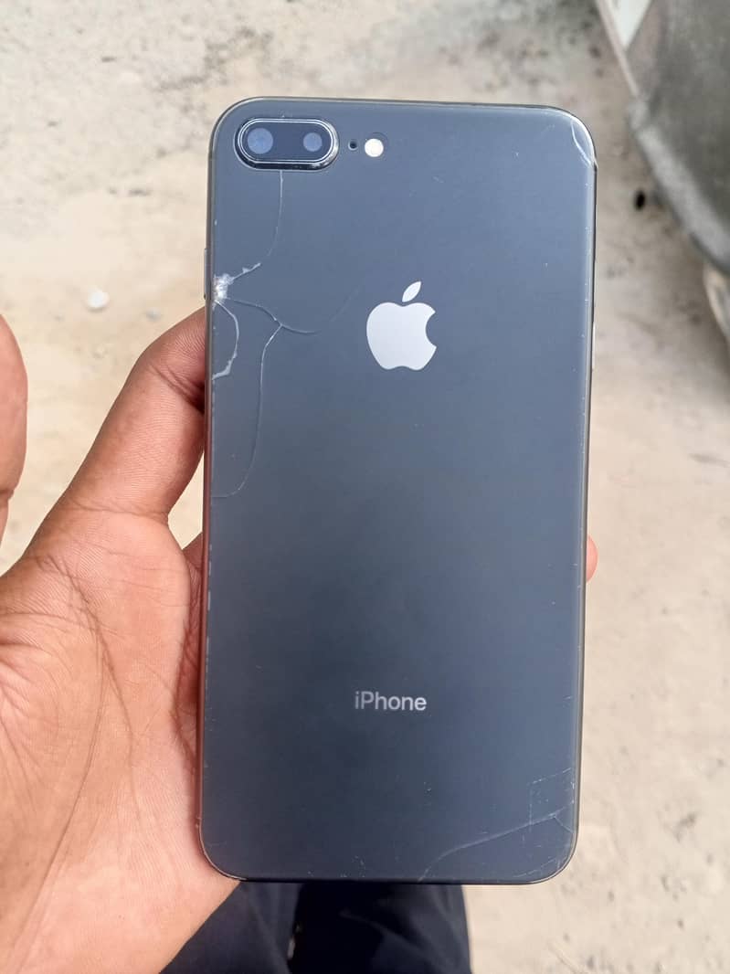Apple iPhone 8 Plus 0