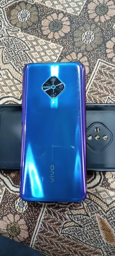 Vivo Y51