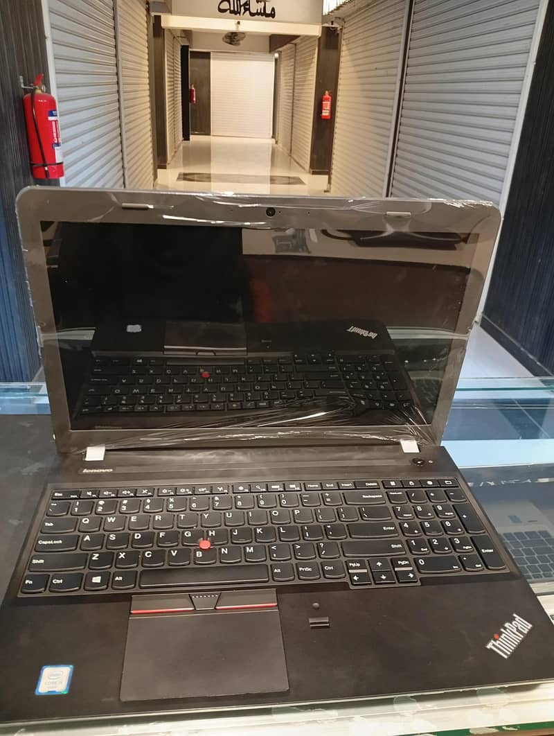 Lenovo ThinkPad E560 1