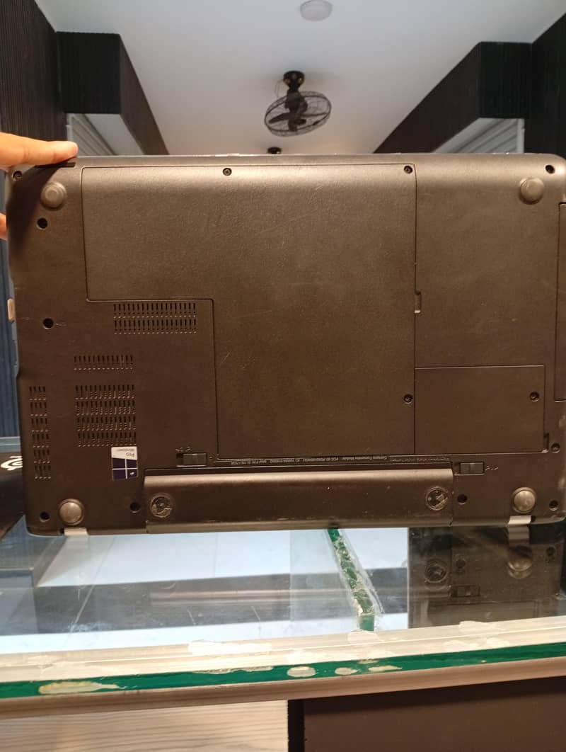 Lenovo ThinkPad E560 3