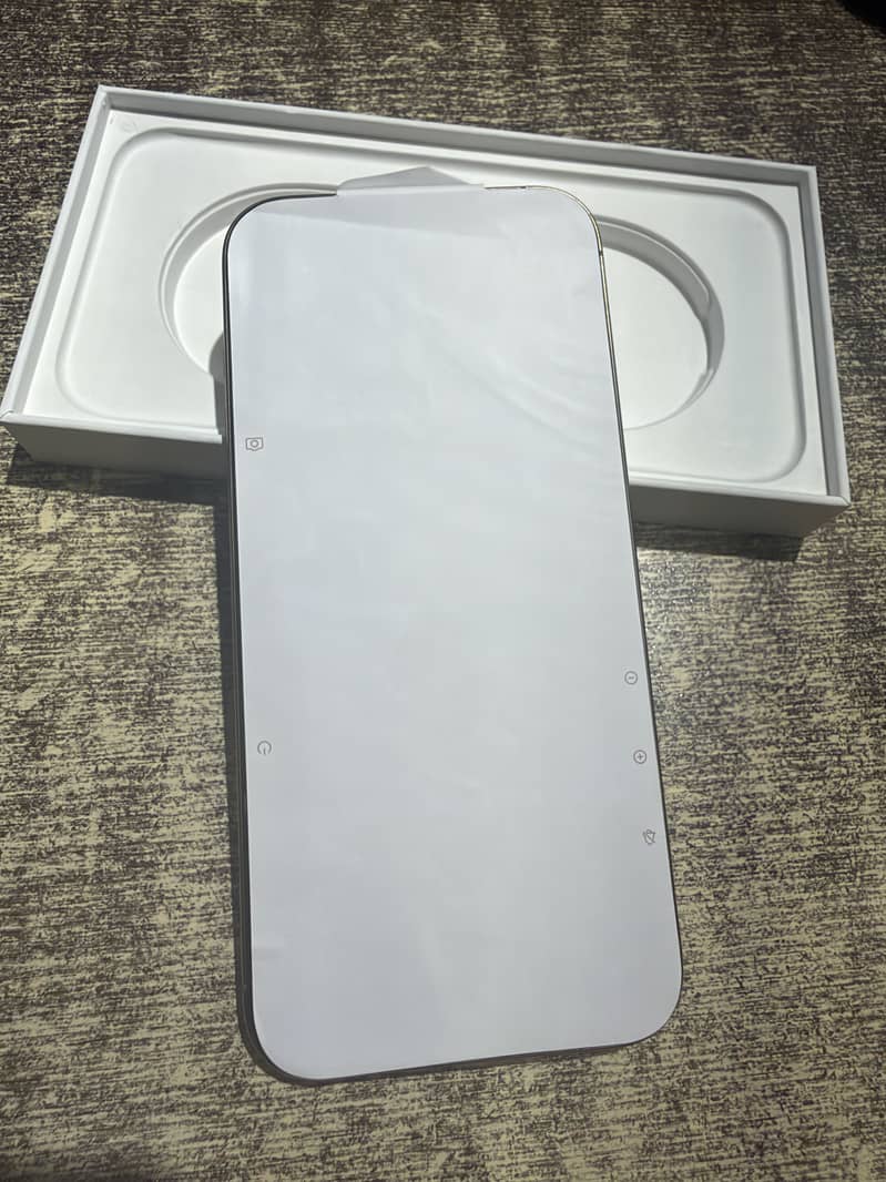 Apple iPhone 16 Pro Max 5
