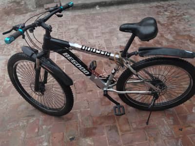 Urgent sale BEGOOD cycle with fat tyres 26 inch cycle size
