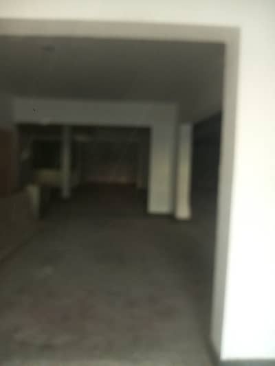 4 Kanal Building Available For Sale