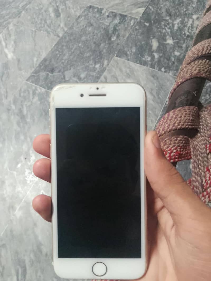 Apple iPhone 7 0