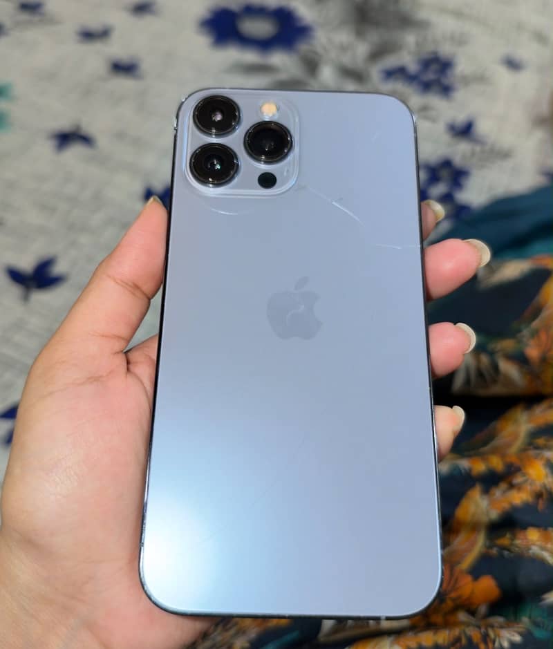 Apple iPhone 13 Pro max 1