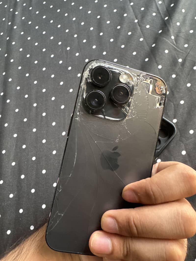 Apple iPhone 14 Pro 4