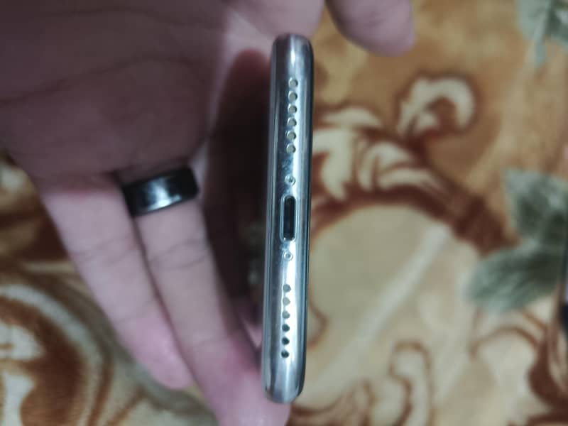 Apple iPhone X 2