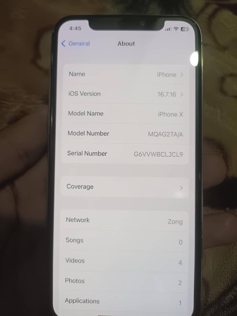 Apple iPhone X 4