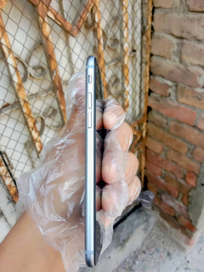 Apple iPhone 6 2