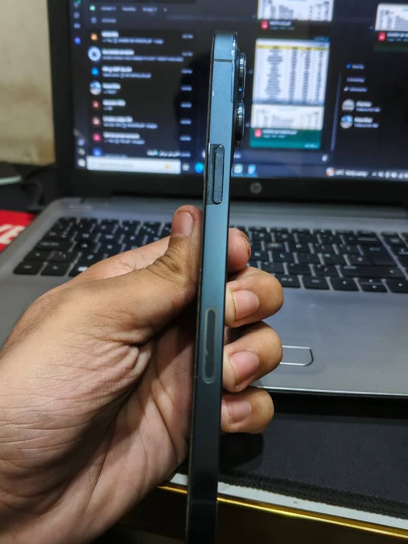 Apple iPhone 12 Pro Max 1