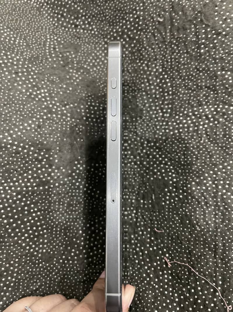 Apple iPhone 15 Pro Max 0