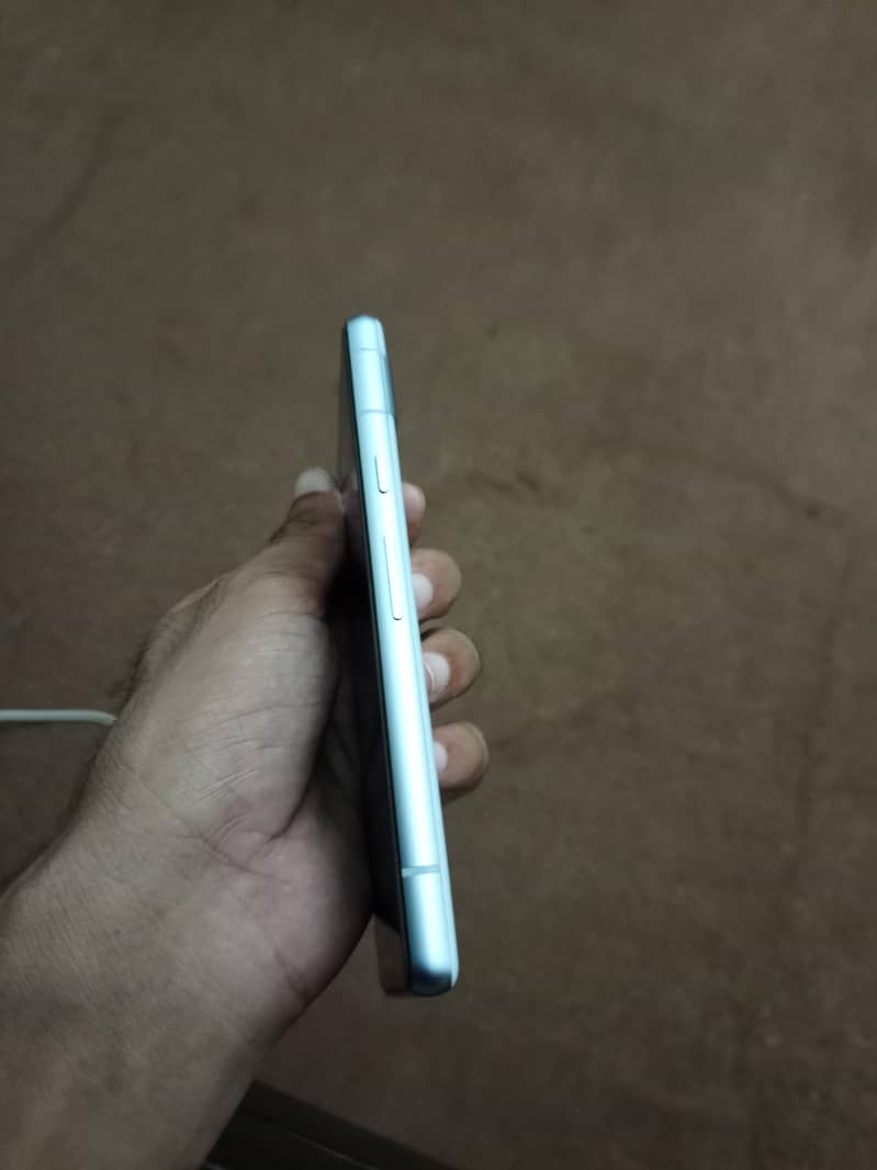 Google Pixel 7a 3