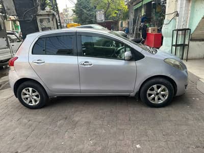 Toyota Vitz 2011