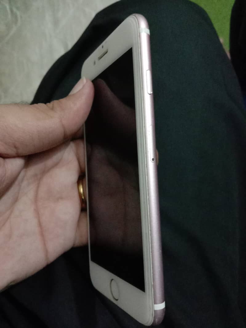 Apple iPhone 7 2