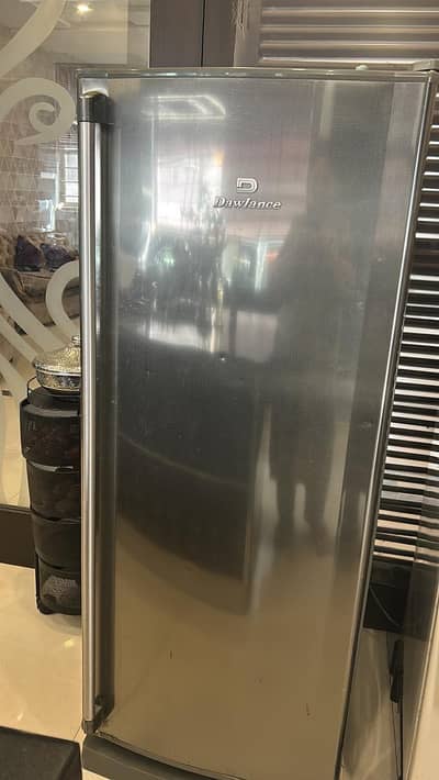 Dawlance Vertical Standing Freezer