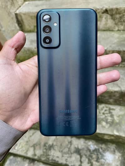 Samsung M13 4 64 50mp good camera 5000 mah battery