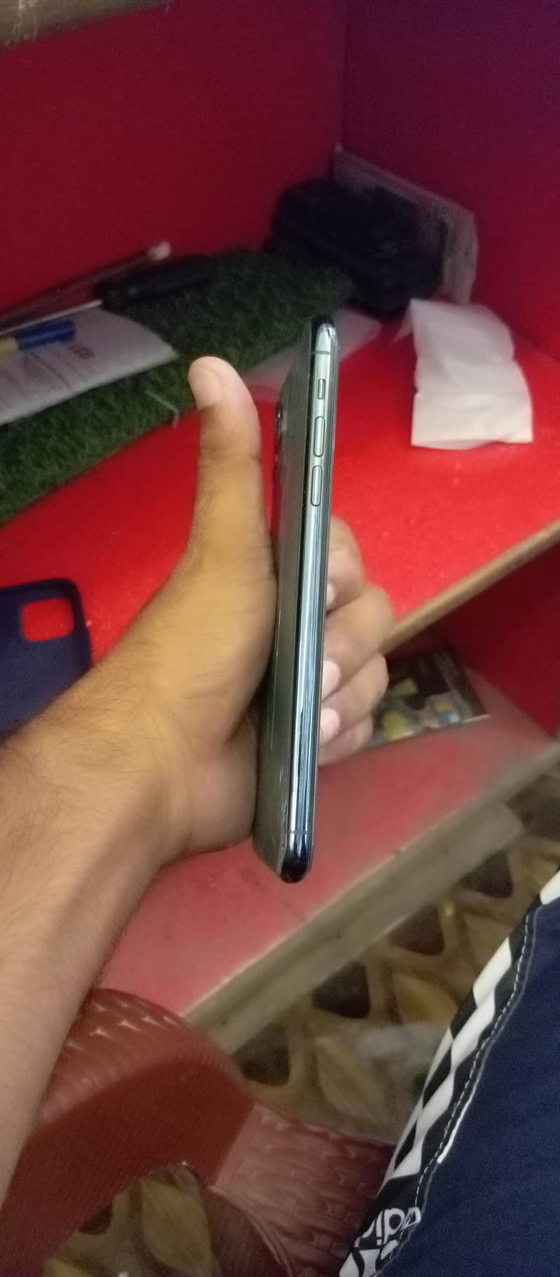 Apple iPhone 11 Pro Max 4